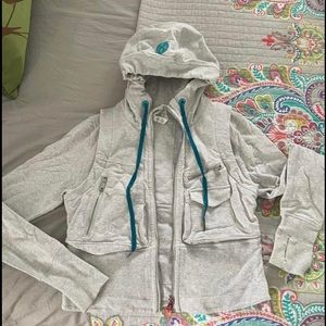 Lululemon cropped hoody, size 10